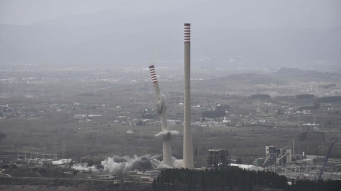 Demolición de las chimeneas de Compostilla Dani Merino (5)