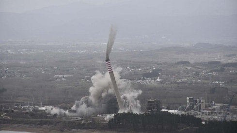 Demolición de las chimeneas de Compostilla Dani Merino (12)