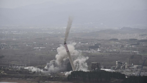 Demolición de las chimeneas de Compostilla Dani Merino (13)