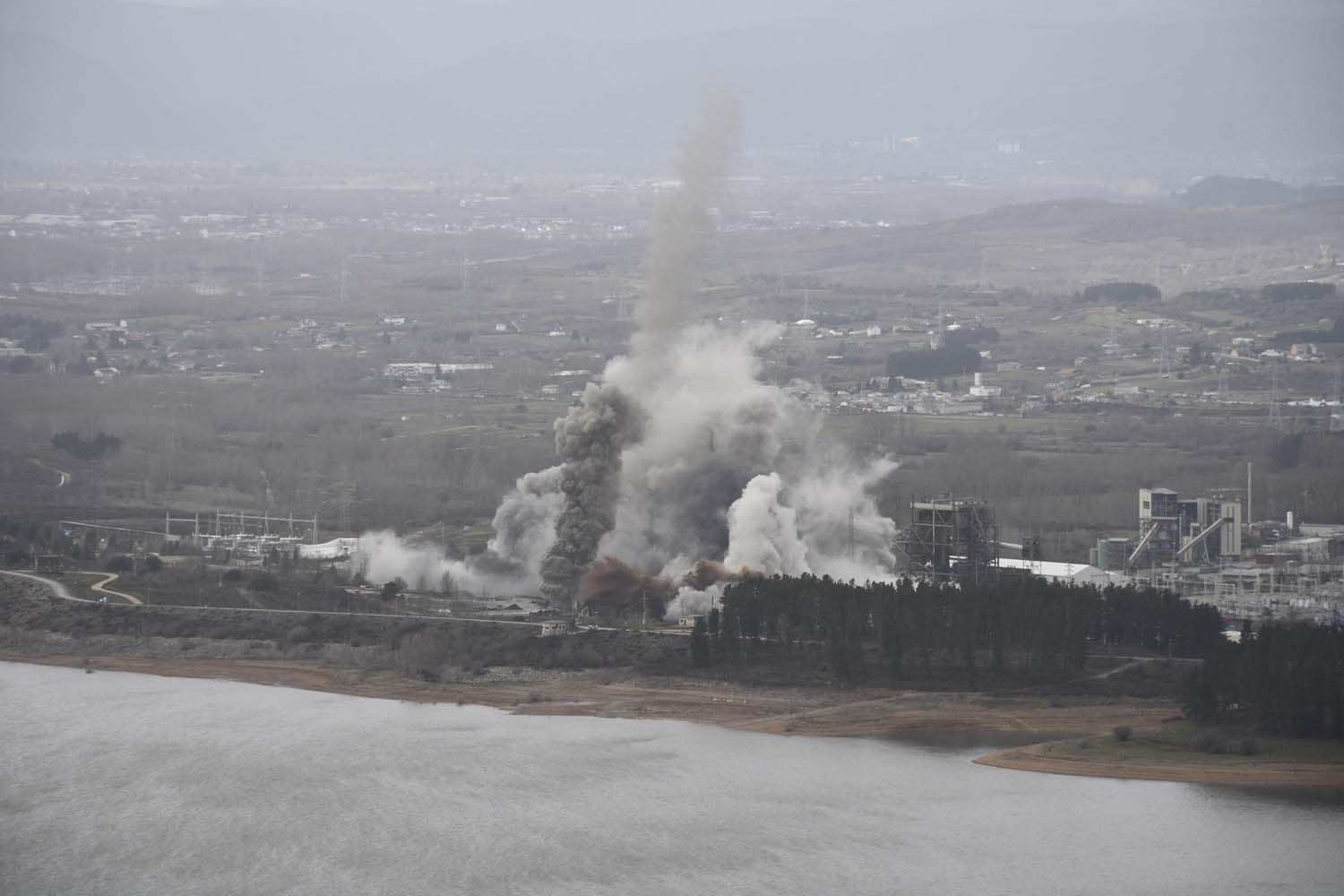 Demolición de las chimeneas de Compostilla Dani Merino (15)