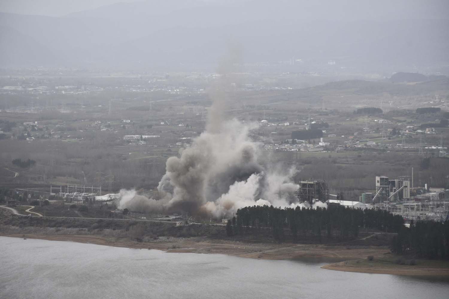 Demolición de las chimeneas de Compostilla Dani Merino (17)
