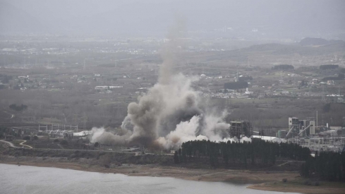 Demolición de las chimeneas de Compostilla Dani Merino (17)