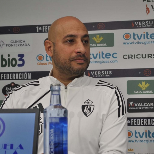 Nafti, entrenador de la Ponferradina Nafti, entrenador de la Ponferradina