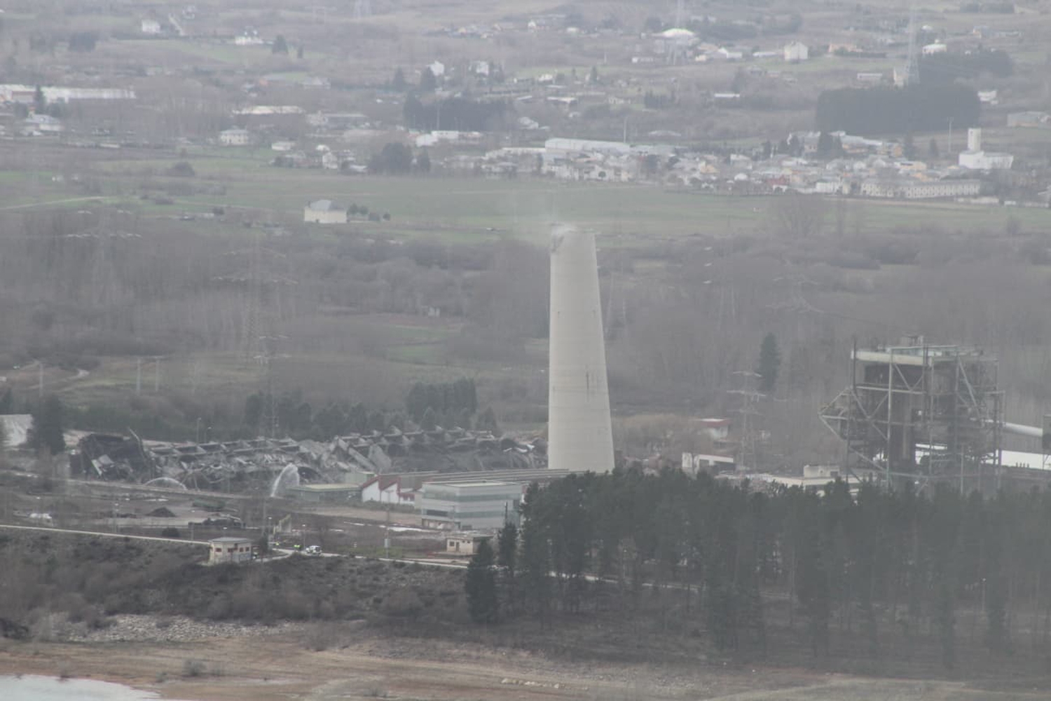 Parte de la chimenea que ha quedado en pie