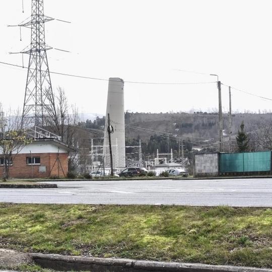 Chimenea de Compostilla restante tras la demolición  (6)