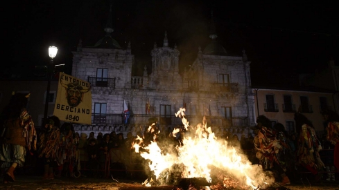 Quema en el Entroido Berciano (25)