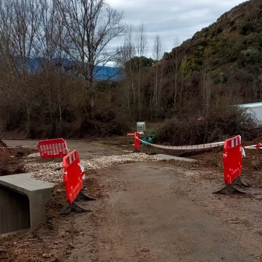 La Diputación de León retomará "cuanto antes" las obras de la carretera de Onamio y mejorará la vía hacia San Miguel de las Dueñas
