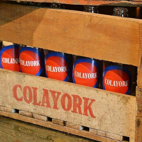 Botellas de ColaYork
