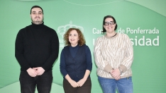 Presentación del nuevo equipo directivo de la Clínica Podológica Universitaria (3) De izq a derecha. Roi Painceira, nuevo director de la Clínica de Podología, Pilar Marqués, directora del Campus de Ponferrada y Bibiana Trevisson, directora saliente Presentación del nuevo equipo directivo de la Clínica Podológica Universitaria (3) De izq a derecha. Roi Painceira, nuevo director de la Clínica de Podología, Pilar Marqués, directora del Campus de Ponferrada y Bibiana Trevisson, directora saliente