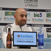 Mehdi Nafti, entrenador de la Deportiva Ponferradina Mehdi Nafti, entrenador de la Deportiva Ponferradina