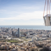 Instalación de la cruz de la Sagrada Familia hecha por Tvitec | Foto: Twitter de la Sagrada Familia 