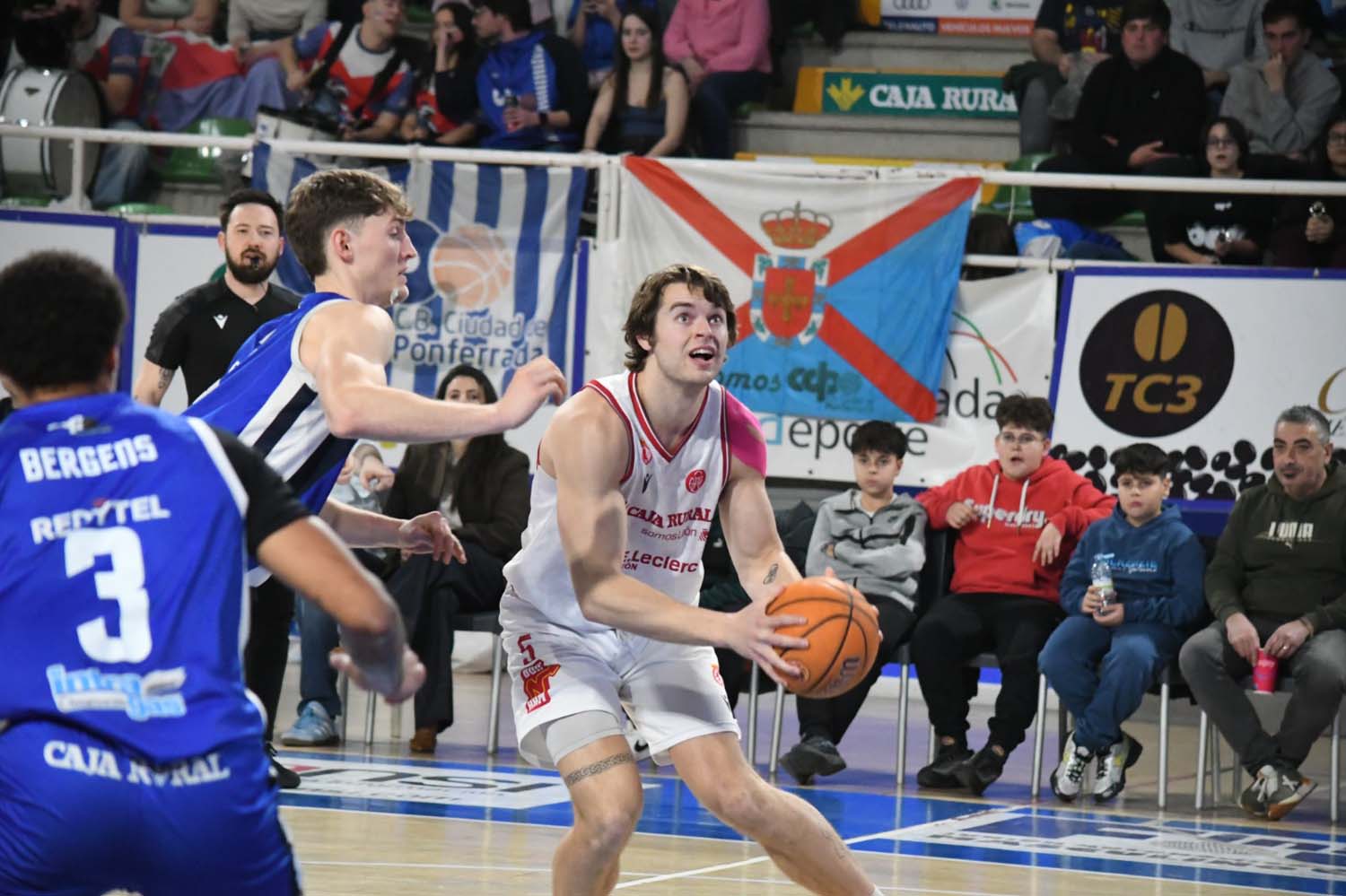 Derbi Baloncesto Clínica Ponferrada Cultural Leonesa