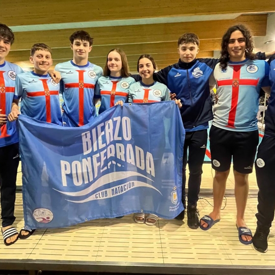 El Club Natación Bierzo Ponferrada destaca con 12 medallas en el Campeonato de Castilla y León de Invierno El Club Natación Bierzo Ponferrada destaca con 12 medallas en el Campeonato de Castilla y León de Invierno