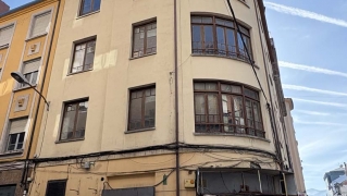 Edificios en ruina en Ponferrada (1) Edificios en ruina en Ponferrada (1)