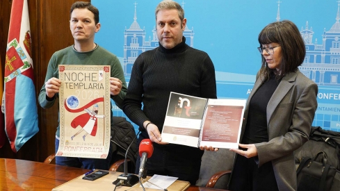 César Sánchez / ICAL . El concejal de Turismo del Ayuntamiento de Ponferrada, Iván Alonso (C), durante la presentación de La Noche Templaria