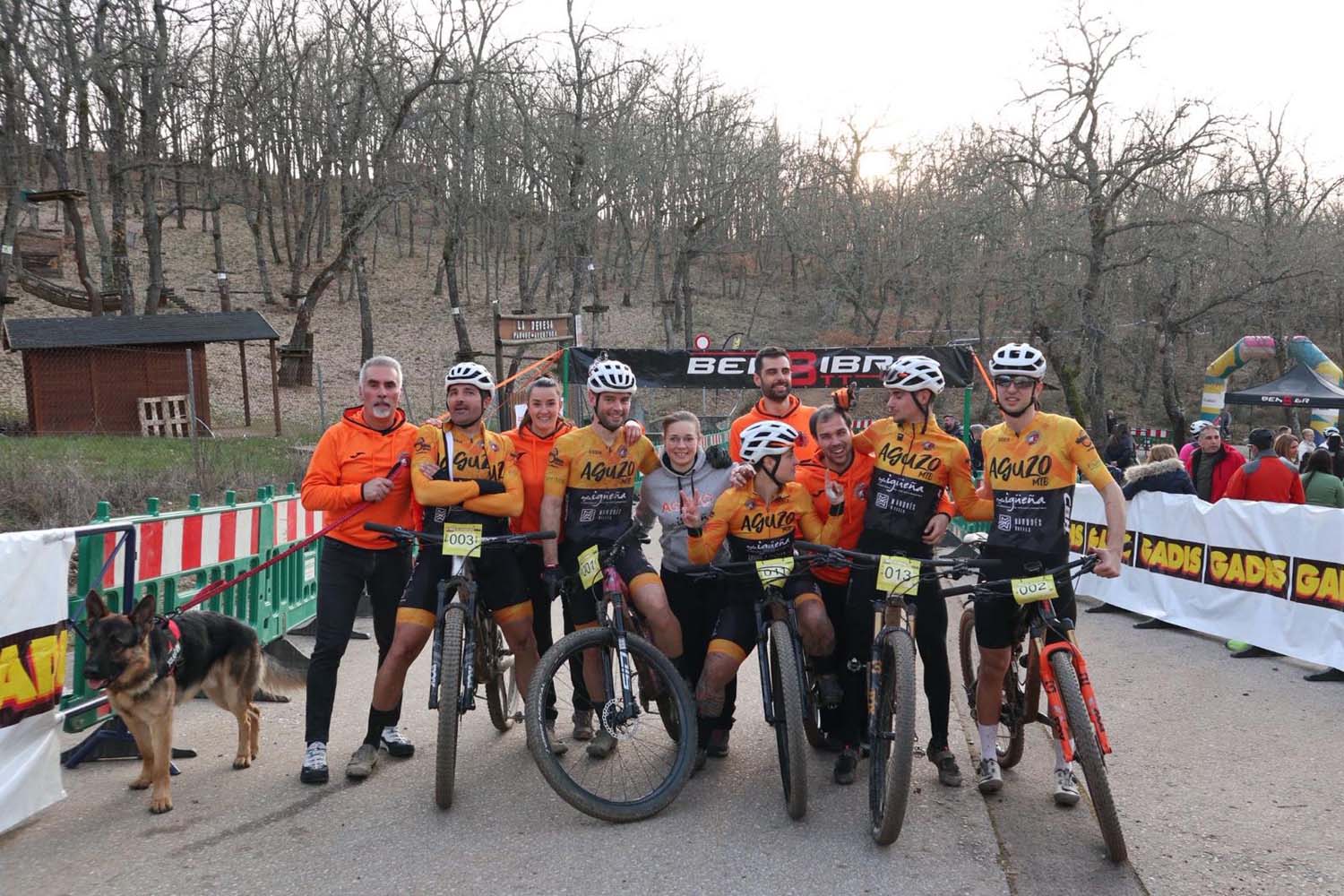 El equipo berciano Aguzo MTB en Bembibre y en Portugal 