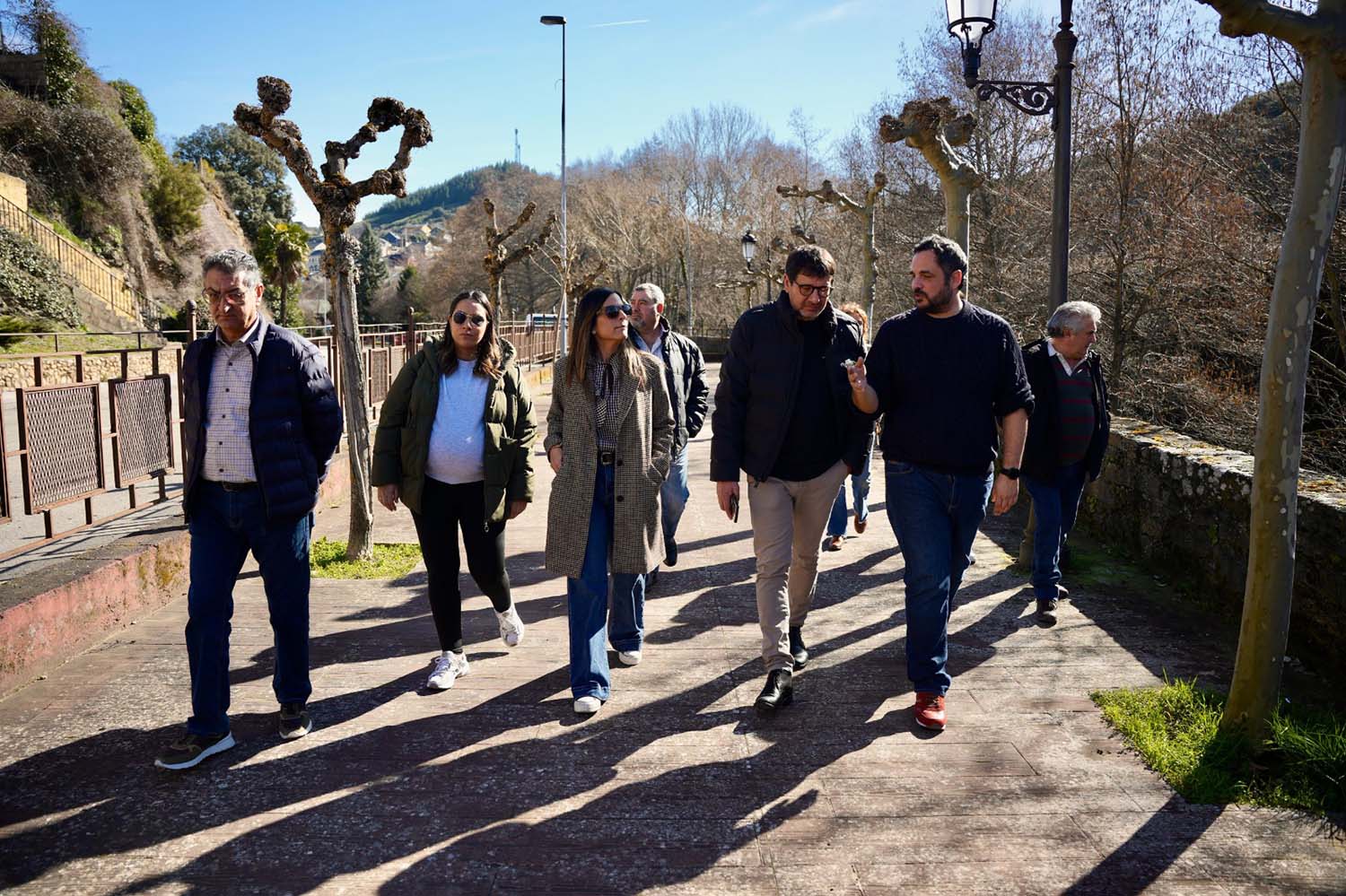 Visita del PSOE a Torre del Bierzo