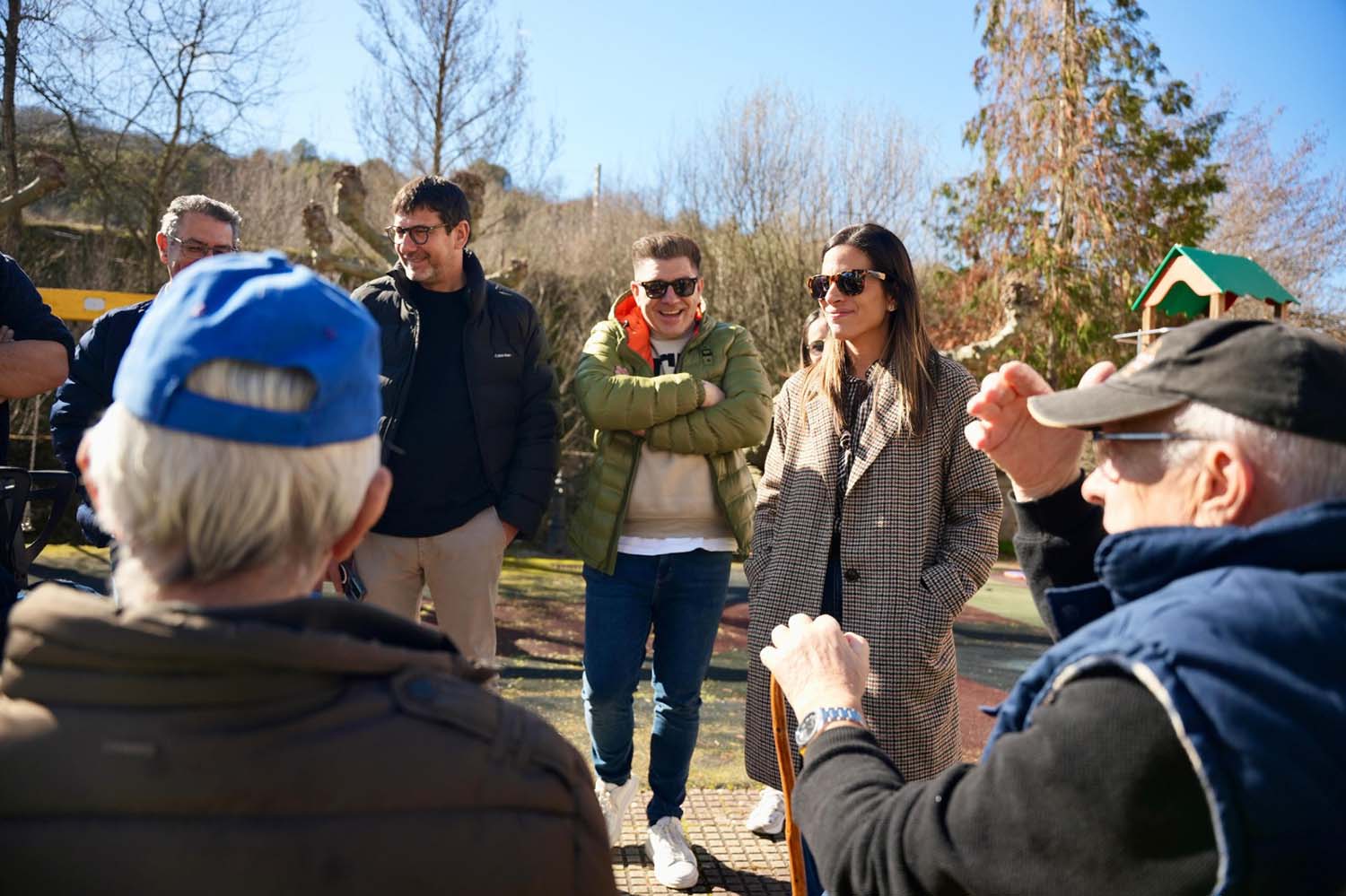 Visita del PSOE a Torre del Bierzo.