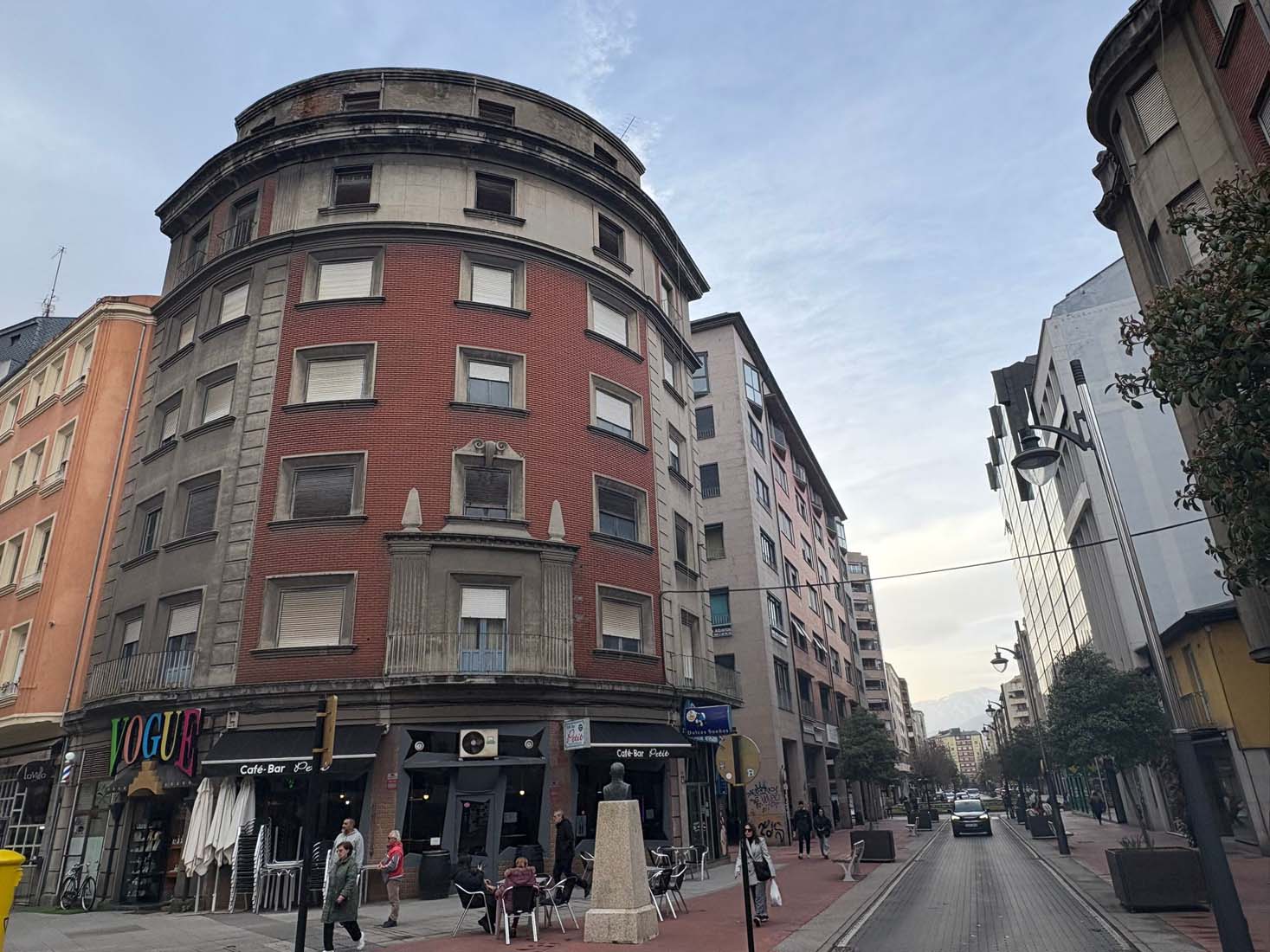 Edificio en venta en la Calle Gómez Nuñez(3)