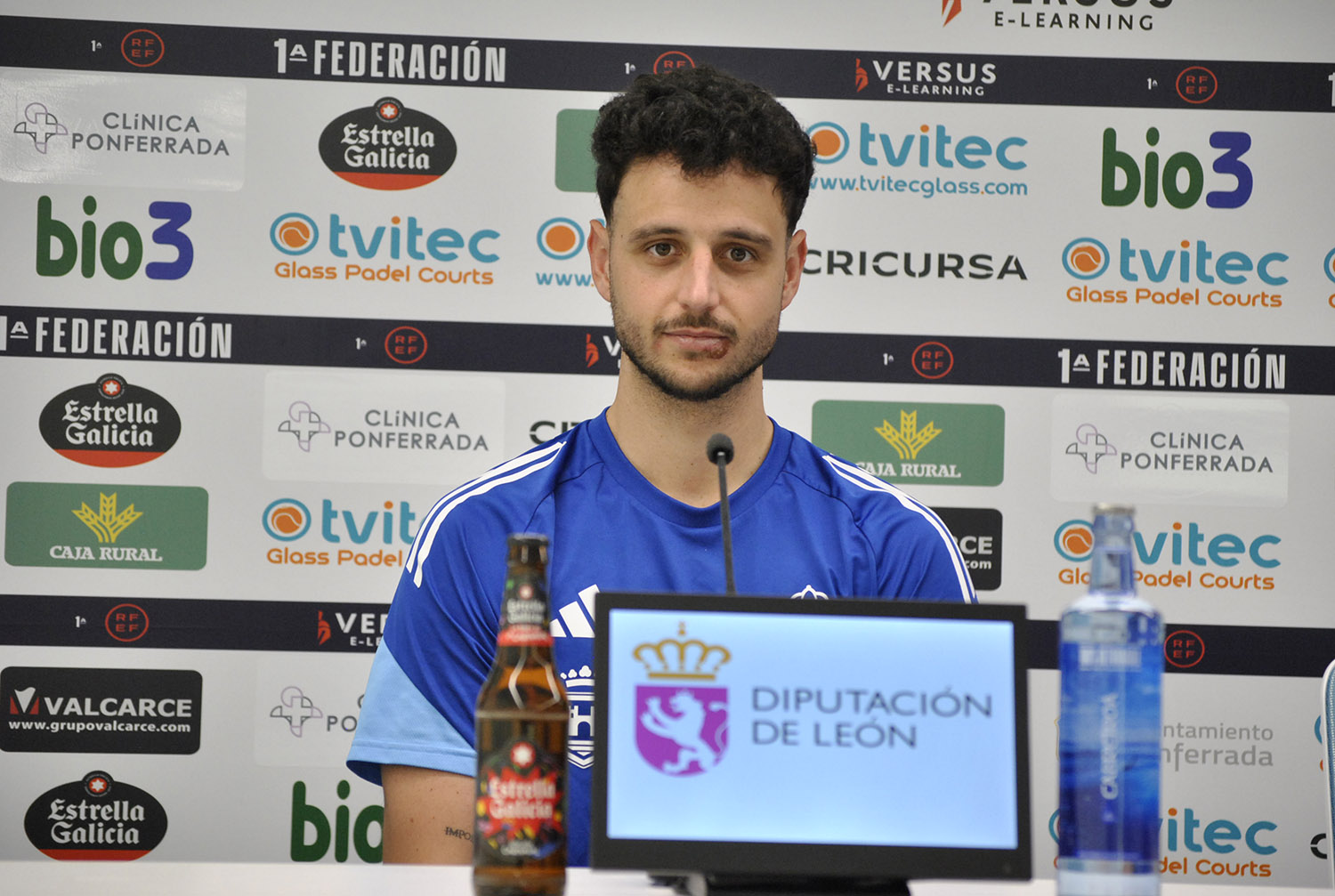 El jugador de la Ponferradina, Vicente Esquerdo