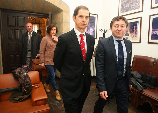 Tras la firma del convenio, alcalde de Ponferrada y presidente de la Miño-Sil (ICAL)