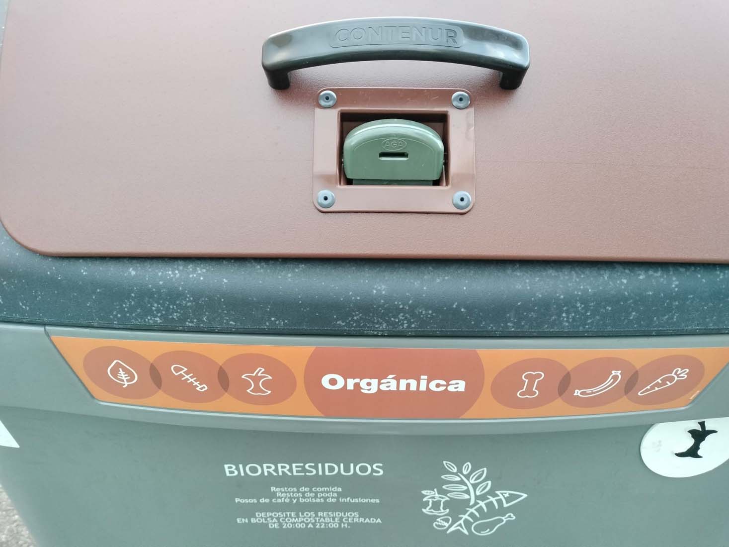 Nuevos contenadores marrones(2)