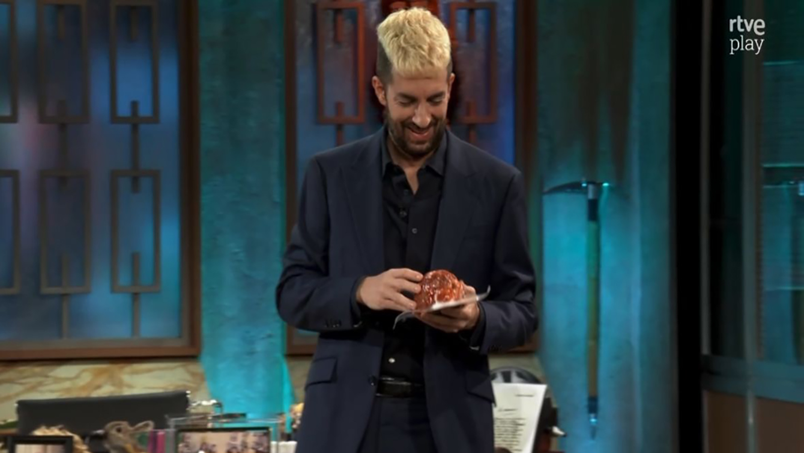 David Broncano con el botillo berciano | RTVE
