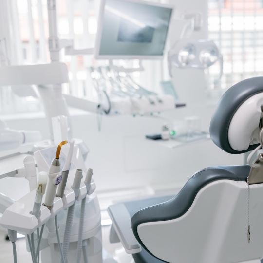 Clinica dental istock autor simonskafar