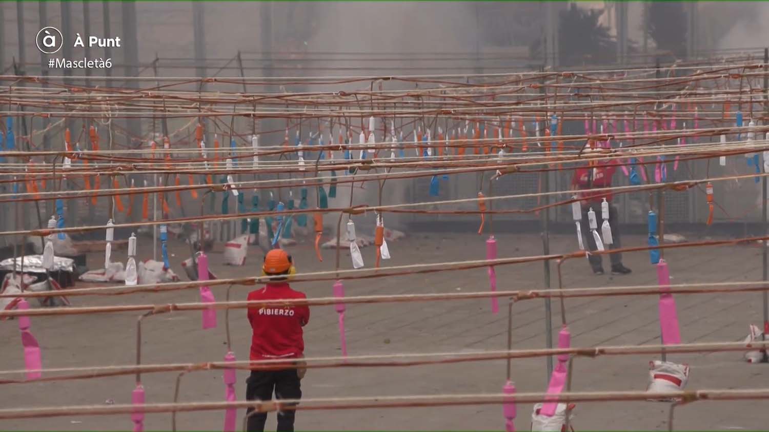 Mascleta de Pibierzo en las Fallas de Valencia 