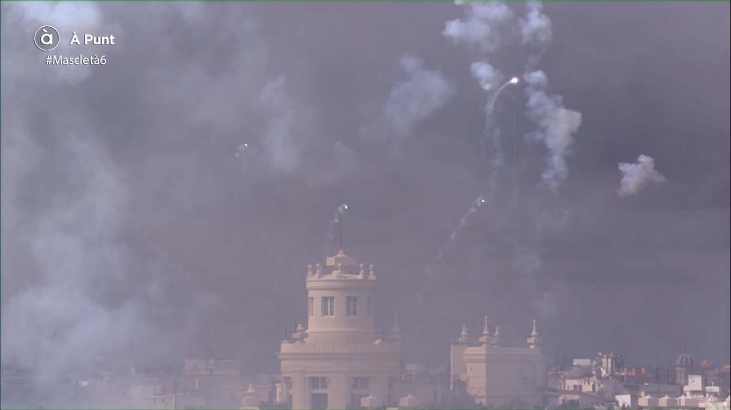 Mascleta de Pibierzo en las Fallas de Valencia