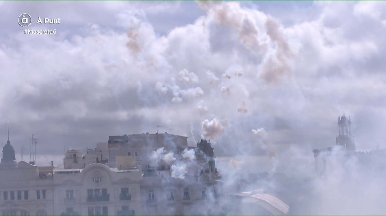 Mascleta de Pibierzo en las Fallas de Valencia