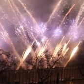 Castillo nocturno de PiBierzo en las Fallas 2026 | Foto: Vivir la Pirotècnia