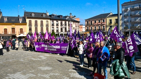 Día del 8M en Ponferrada (34)