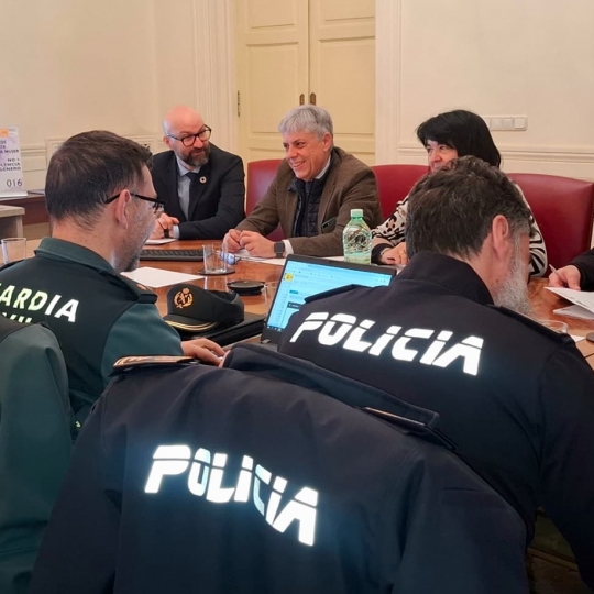 Reunión sobre el dispositivo para las elecciones del 15M 