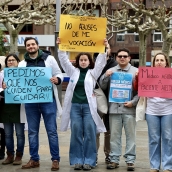 Campillo / ICAL . Concentración en León con motivo de la huelga de médicos para exigir un Estatuto propio que regule sus condiciones laborales y reconozca las particularidades de la profesión