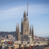 Cruz de la Sagrada Familia hecha por Tvitec Foto: @sagradafamilia