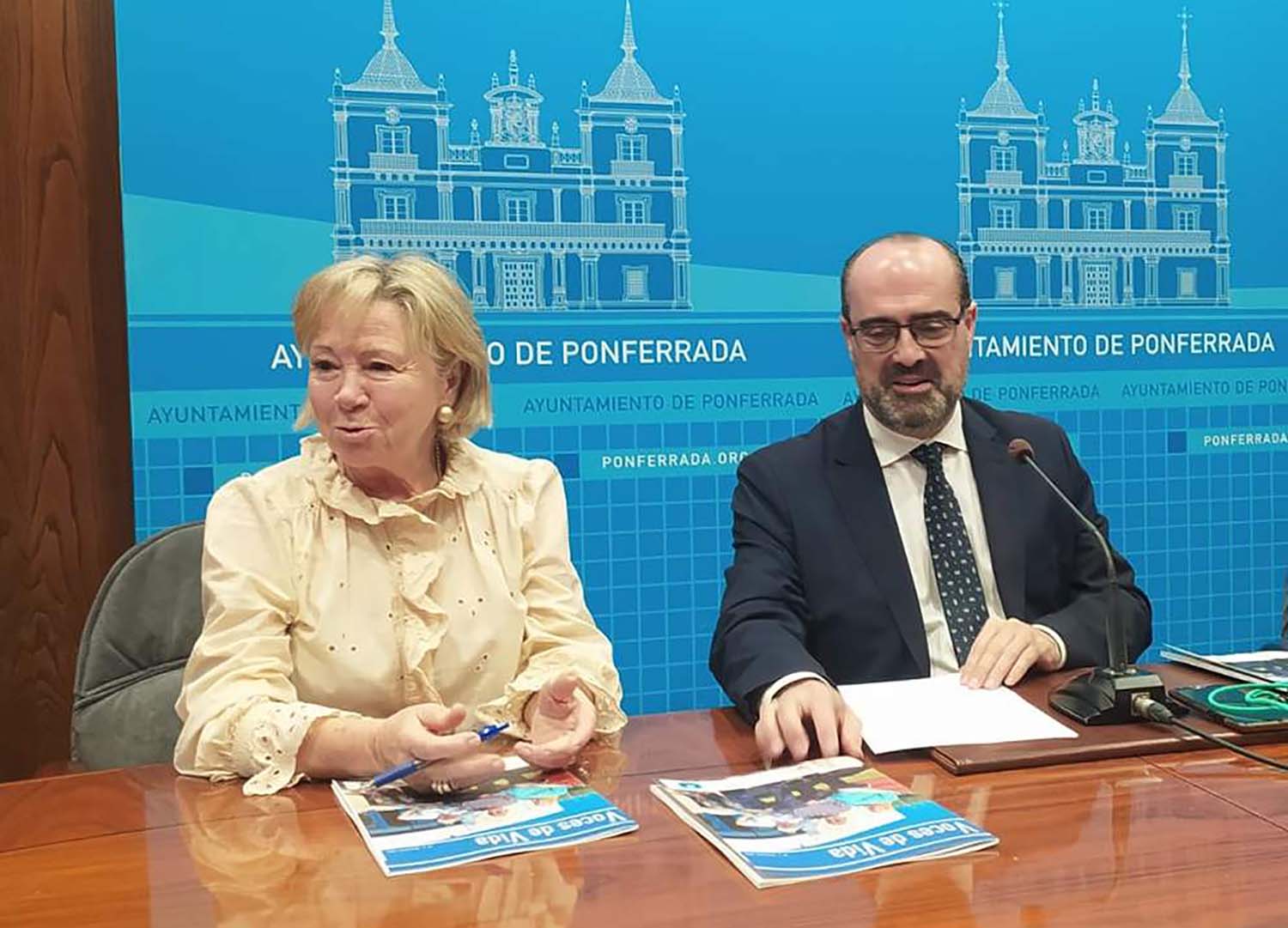 Marco Morala y la concejala Mari Crespo