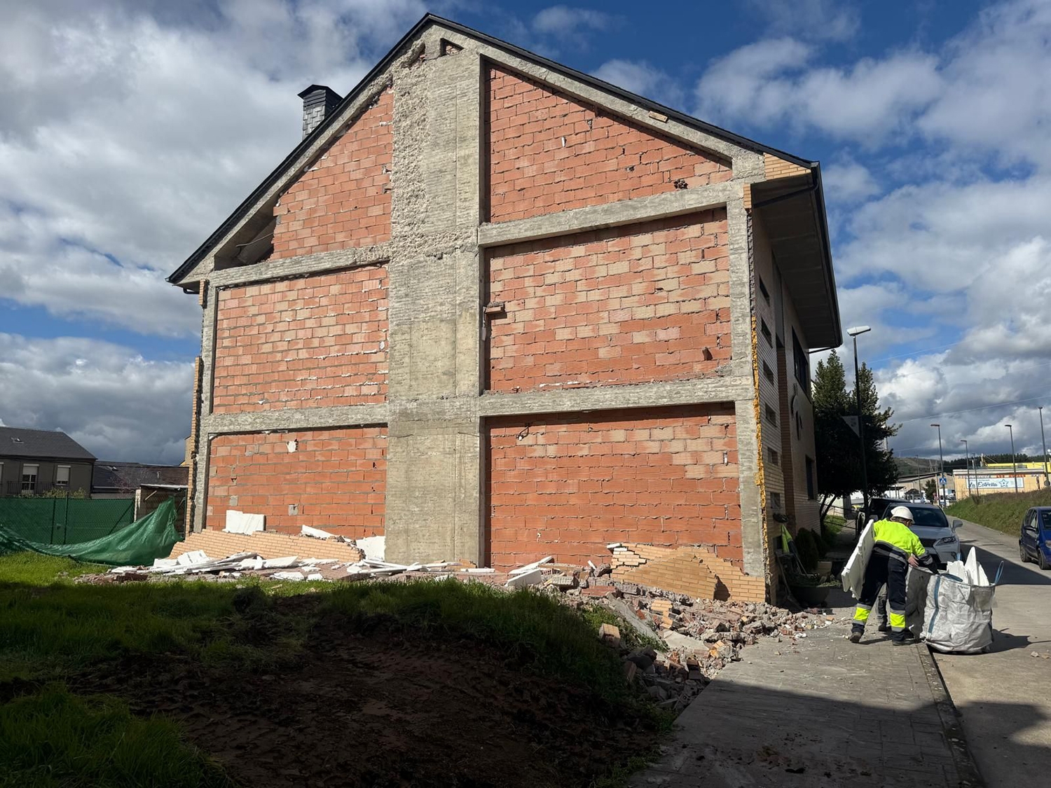 Obras en el centro cívico de Santo Tomás de las Ollas