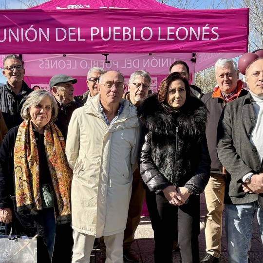 Visita de la candidata a las Cortes de UPL en Bembibre.