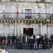 Minuto de silencio en el Ayuntamiento de Ponferrada por el asesinato de violencia de género de Miranda de Ebro (Burgos)