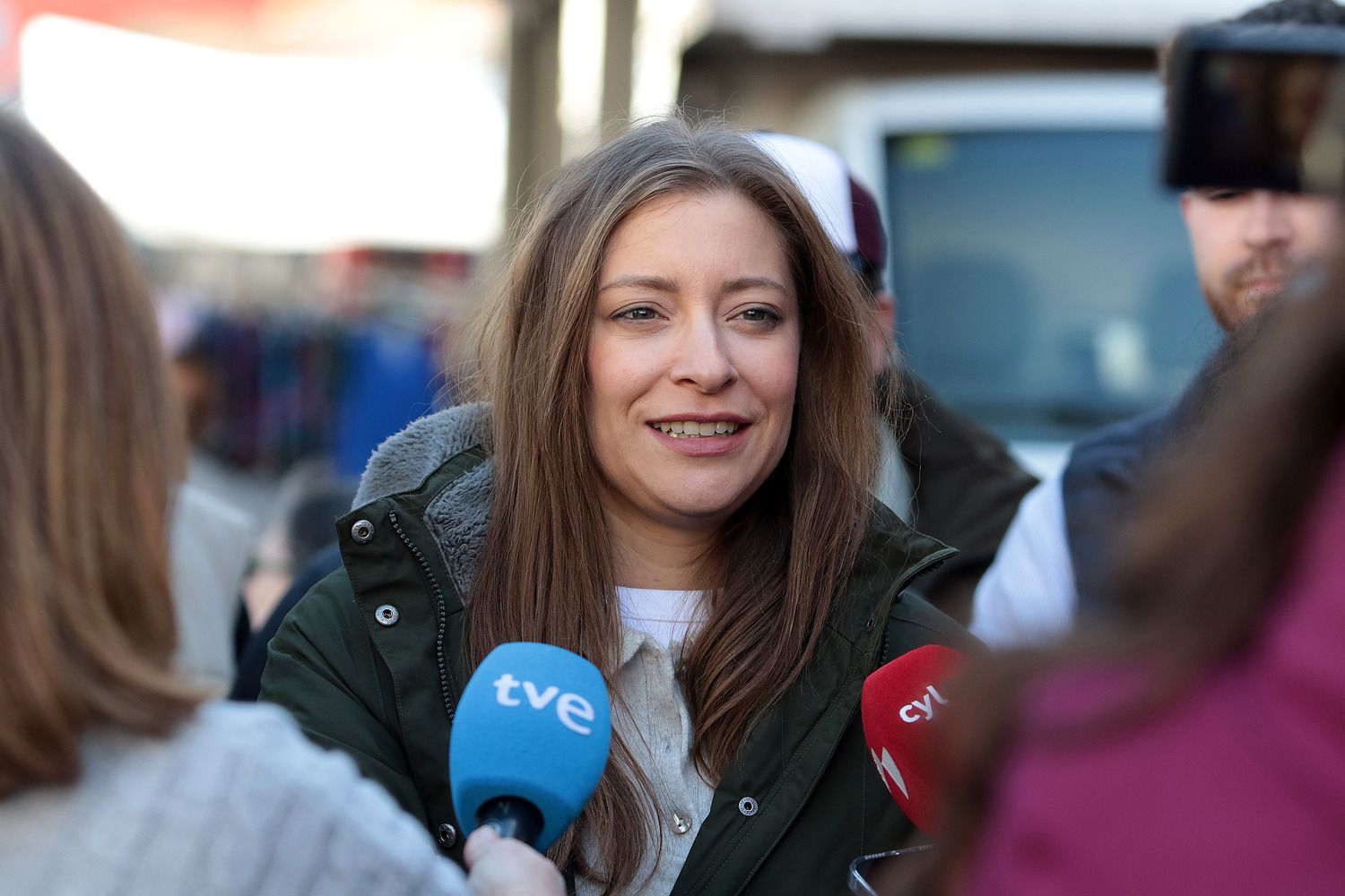 Ester Muñoz denuncia abandono del Gobierno central y de la Diputación en la Montaña Oriental leonesa | Peio García / ICAL