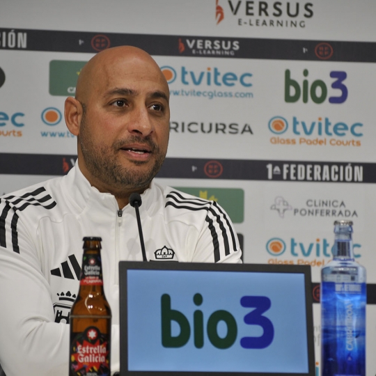 Nafti, entrenador de la Ponferradina Nafti, entrenador de la Ponferradina