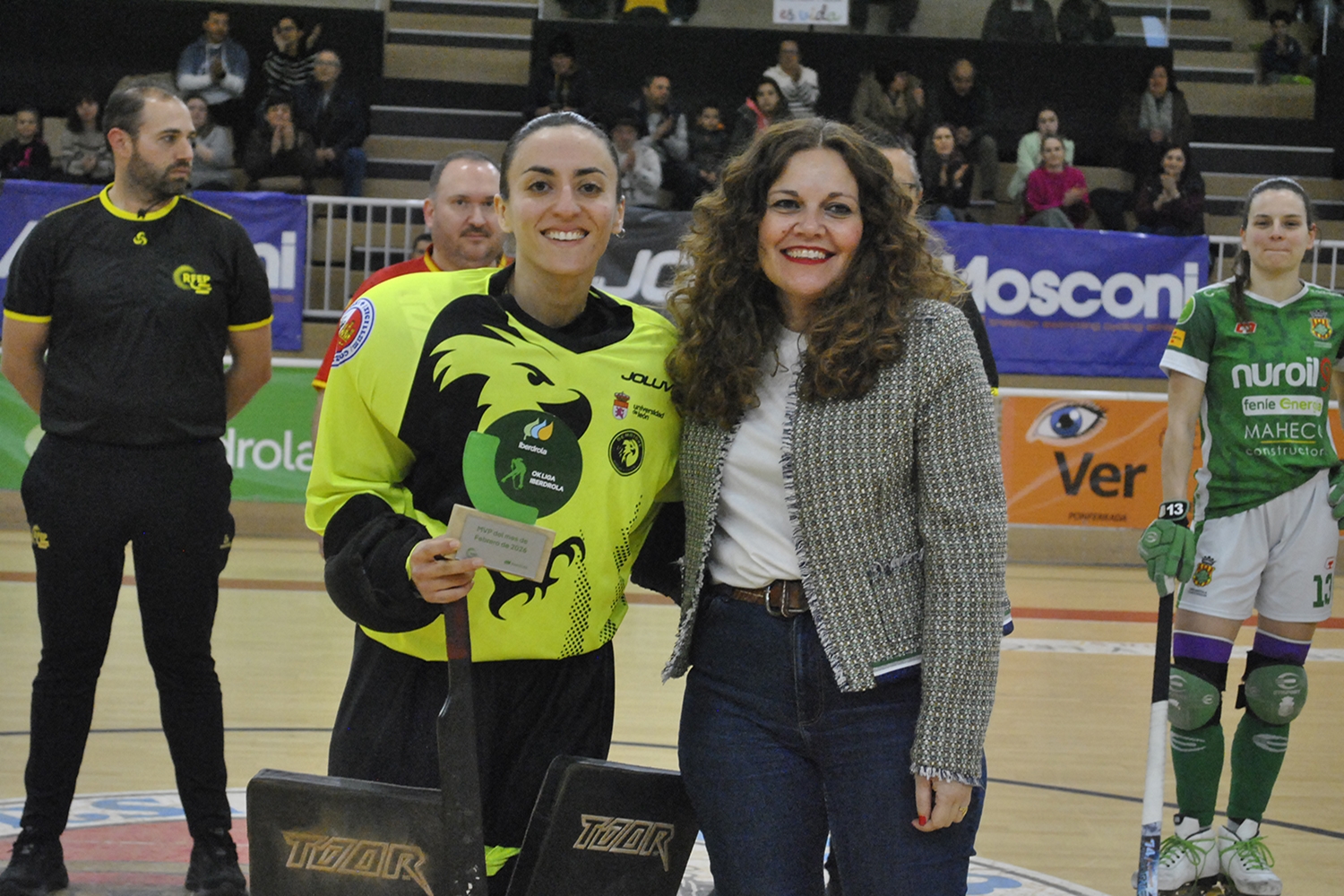 junto a la alcaldesa Silvia Cao