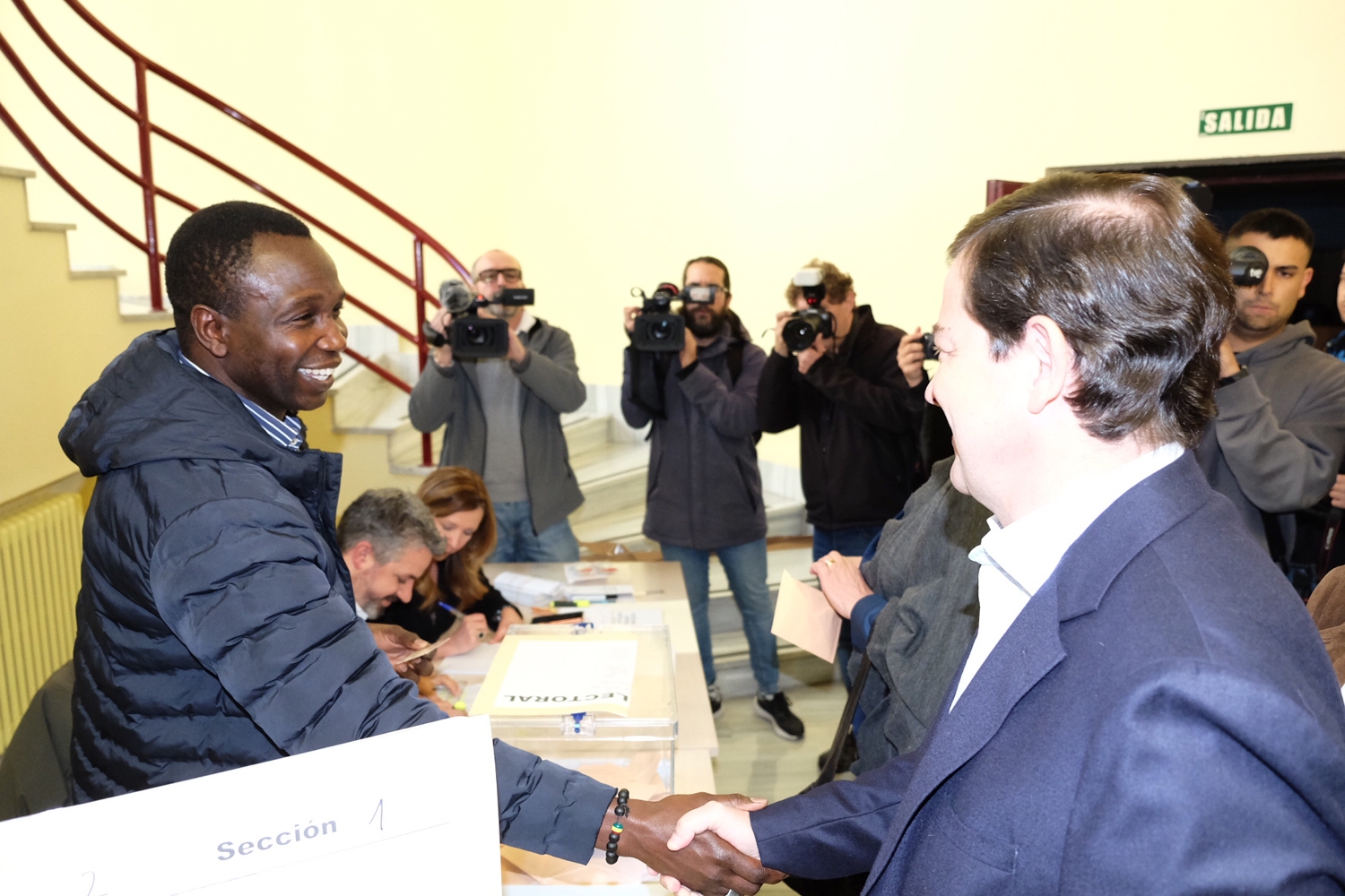 Jesús Formigo / ICAL. El candidato del PP a la presidencia de la Junta de Castilla y León, Alfonso Fernández Mañueco, vota en Salamanca