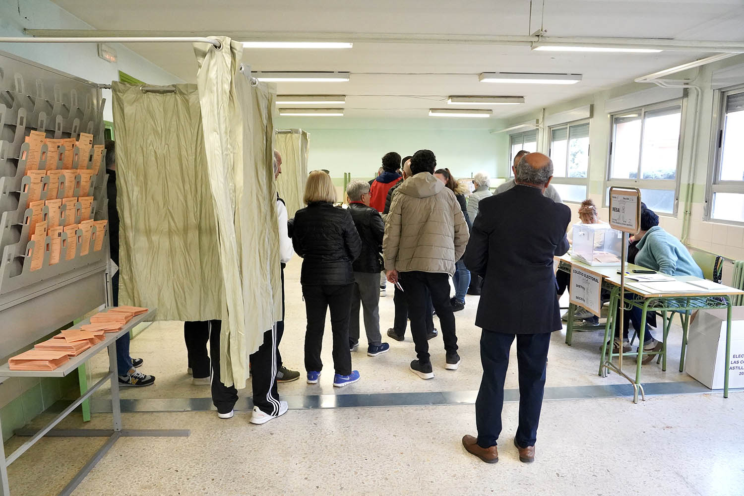 15M | Participación en alza en León: La capital supera el 36% del censo a las 14:00 horas| Miriam Chacón / ICAL 