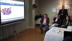 Peio García / ICAL . La cúpula de UPL sigue los primeros resultados de las elecciones Peio García / ICAL . La cúpula de UPL sigue los primeros resultados de las elecciones