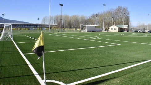 Campo de césped artificial de Cuatrovientos | Dani Merino (InfoBierzo)