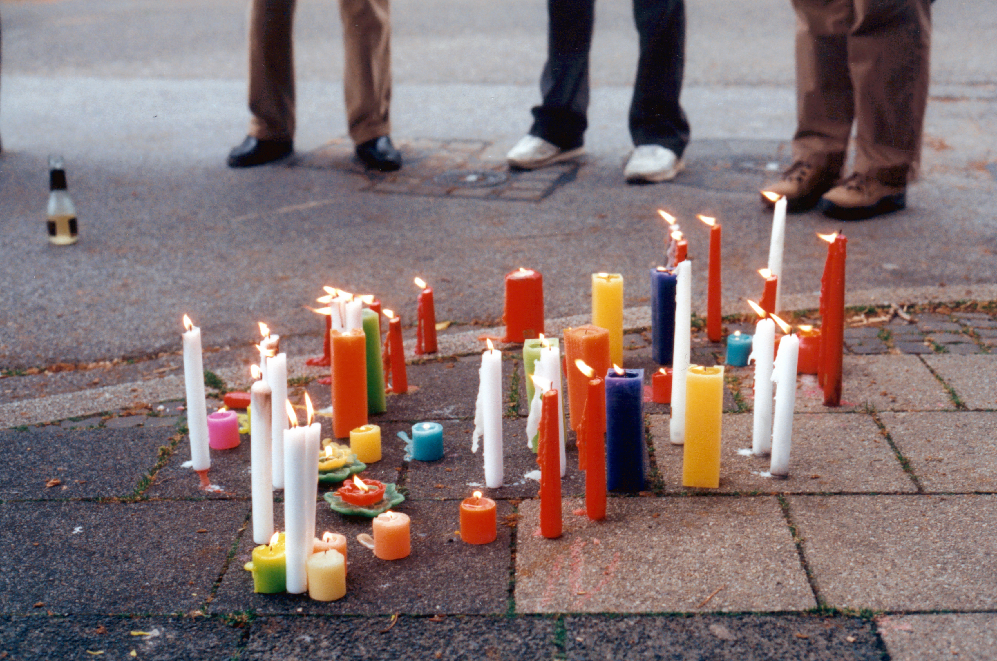 Imagen de unas velas en la calle | Foto tomada de iStock, autor: Milli