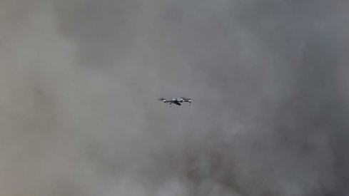 La Bañeza con el incendio de la nave de plásticos (8)