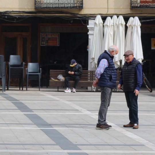 La Bañeza con el incendio de la nave de plásticos